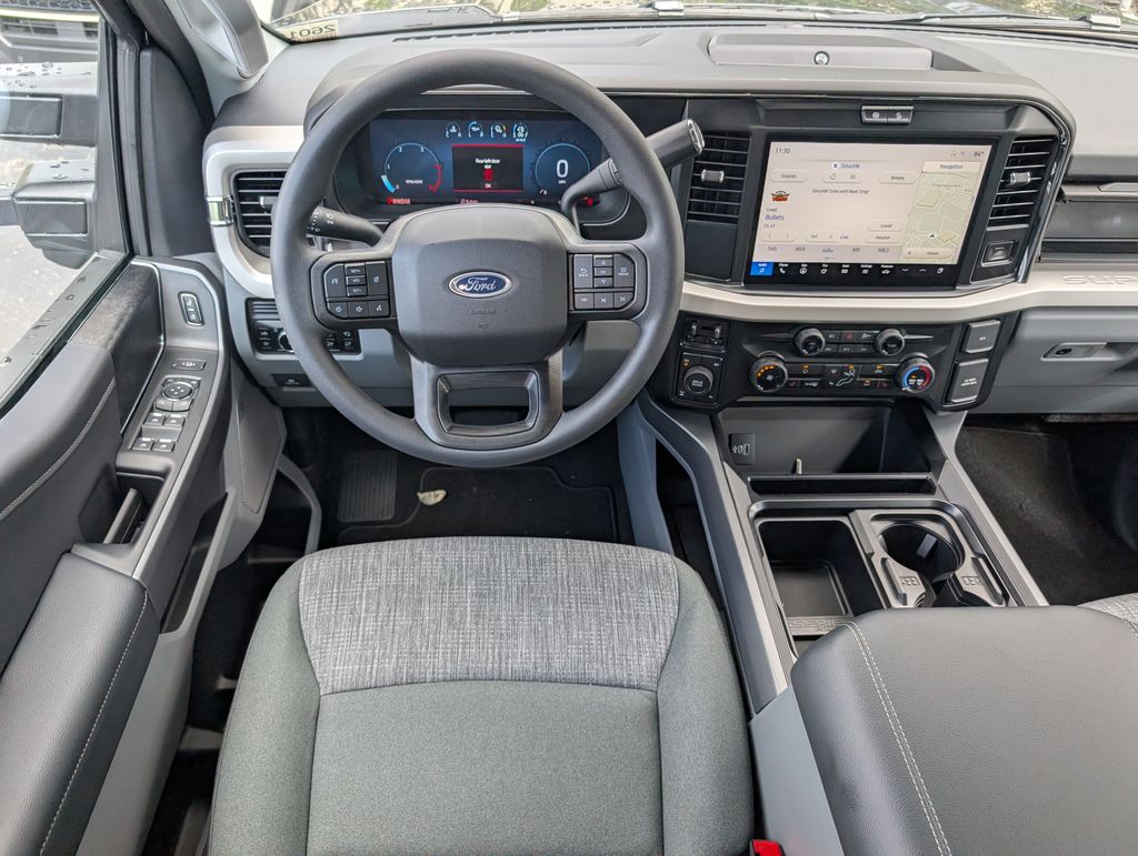 2026 Ford F-250 XLT photo 6