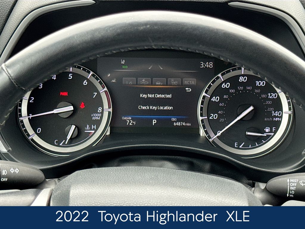 2022 Toyota Highlander XLE photo 3