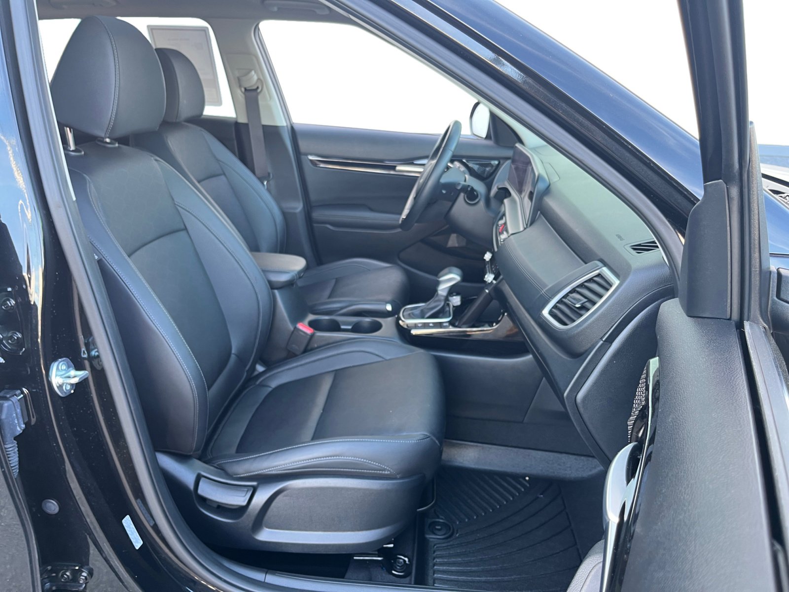 2024 Kia Seltos EX photo 27