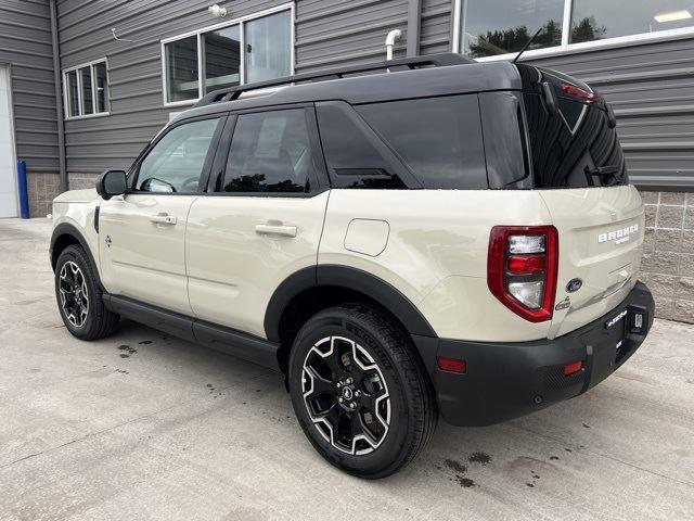2025 Ford Bronco Sport Outer Banks photo 6