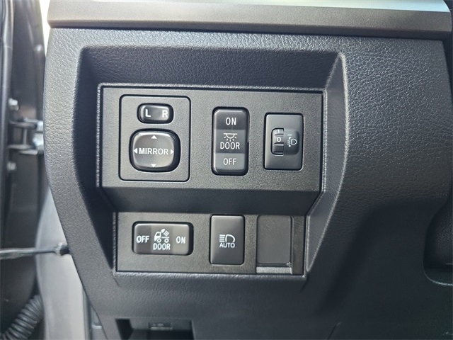 2021 Toyota Tundra SR5 Grade photo 21