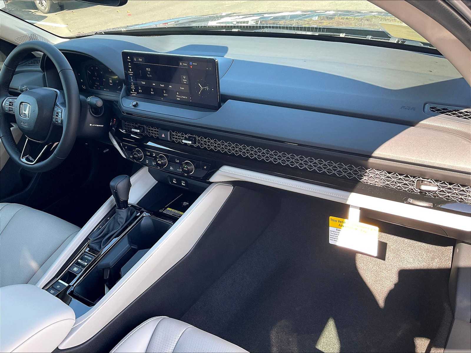 2025 Honda Accord Hybrid EX-L photo 9