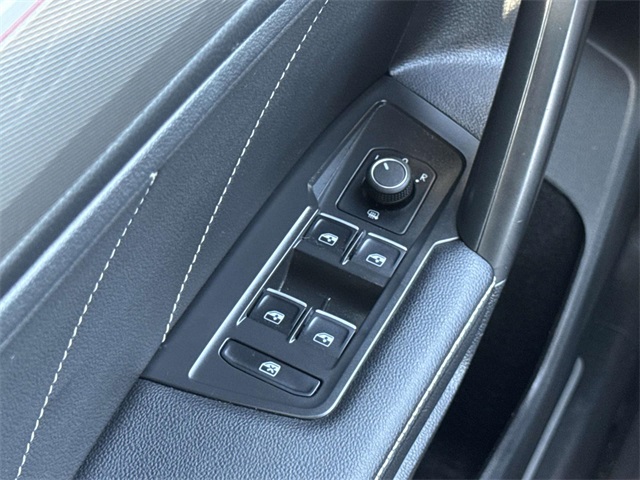 2023 Volkswagen Tiguan SE R-Line Black photo 28