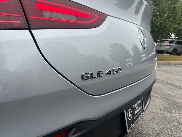 2026 Mercedes Benz GLE 450 4MATIC photo 4