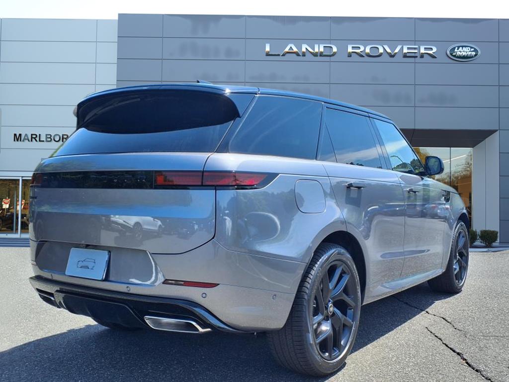 2025 Land Rover Range Rover Sport SE photo 2