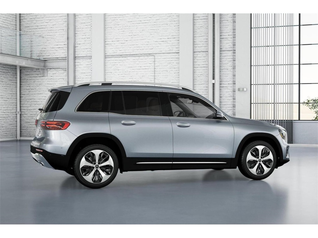 2025 Mercedes Benz GLB 250 photo 16