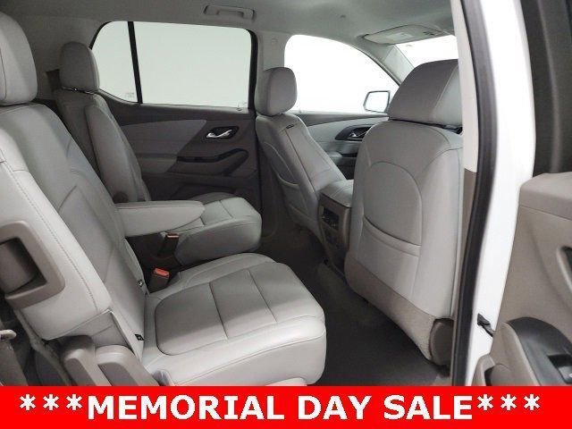 2021 Chevrolet Traverse Premier photo 14