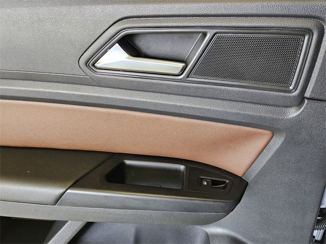 2021 Volkswagen Atlas V6 SE Technology R-Line photo 10