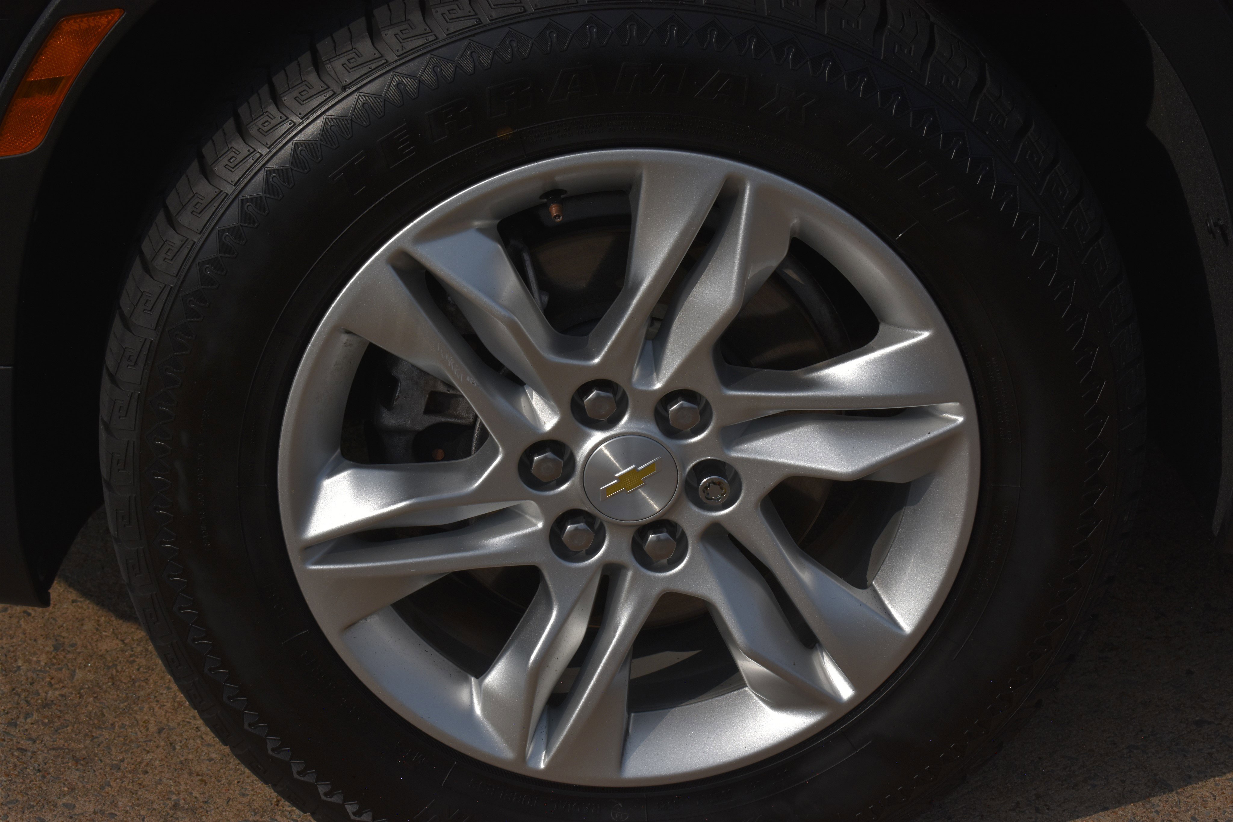 2021 Chevrolet Blazer 2LT photo 2