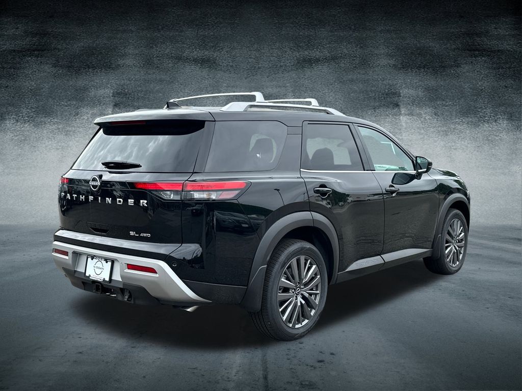 2025 Nissan Pathfinder SL photo 4