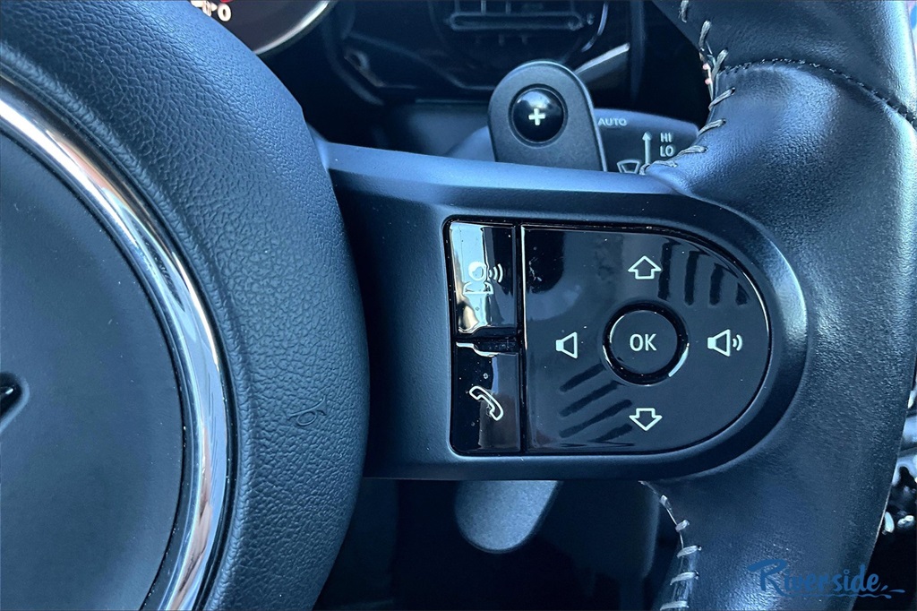 2024 Mini Cooper Convertible S photo 11