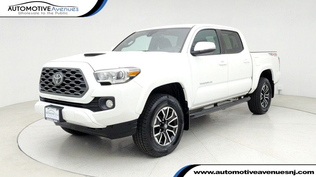 2020 Toyota Tacoma TRD Sport's photo