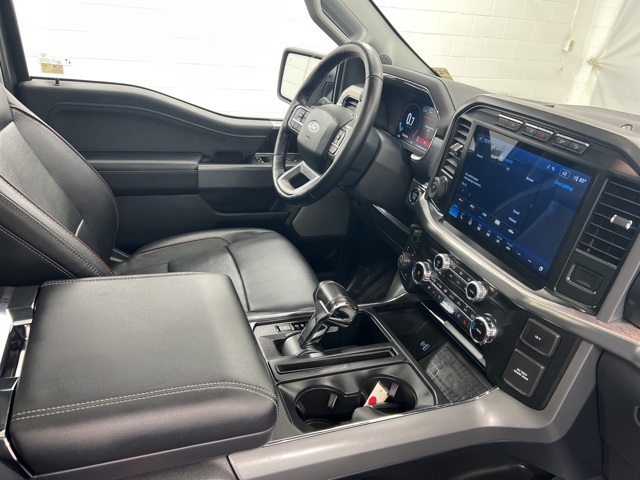 2022 Ford F-150 Lariat photo 24