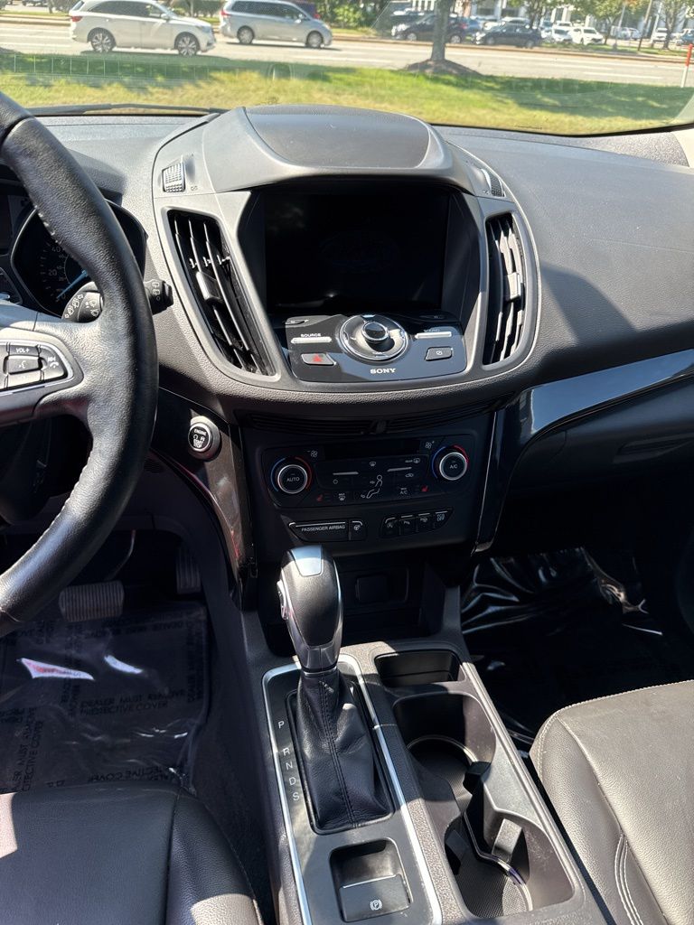 2019 Ford Escape Titanium photo 10