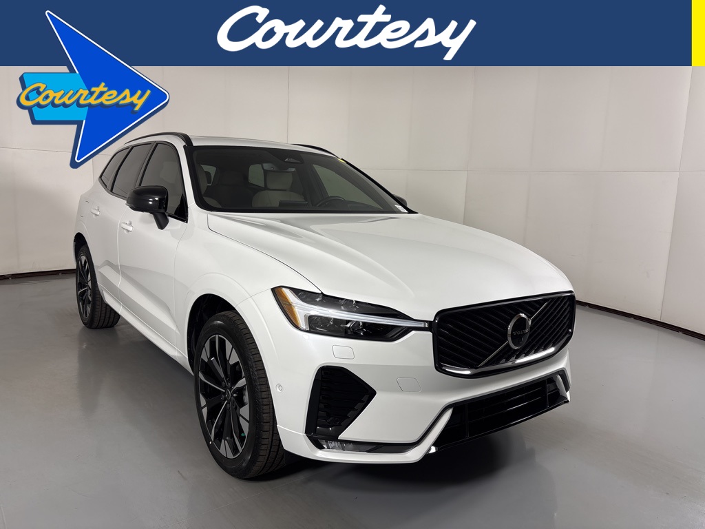 2026 Volvo XC60 Plus's photo