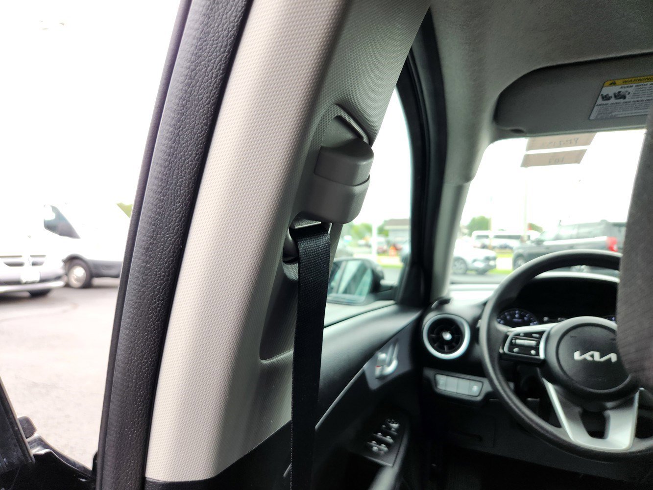 2024 Kia Forte LXS photo 28