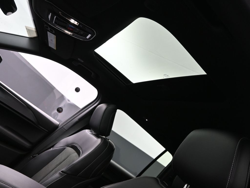 2025 Jeep Grand Cherokee Altitude X photo 15