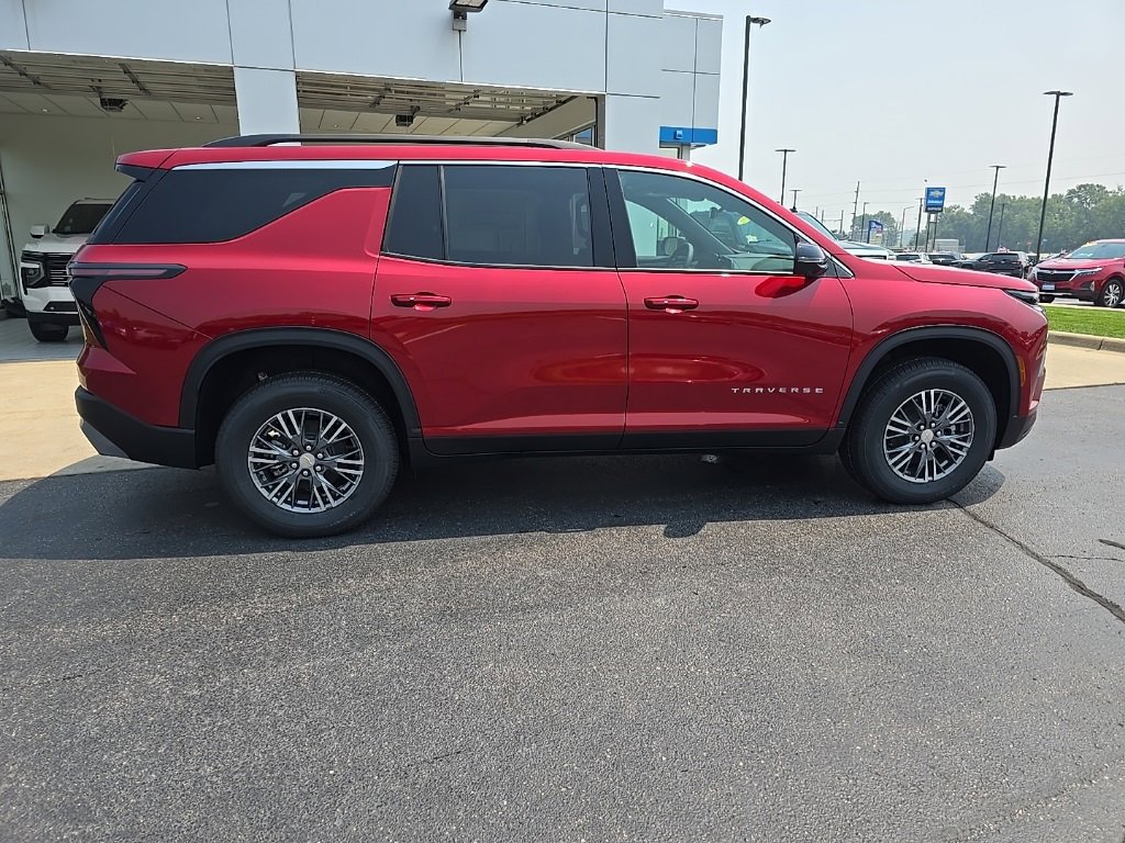 2026 Chevrolet Traverse photo 8