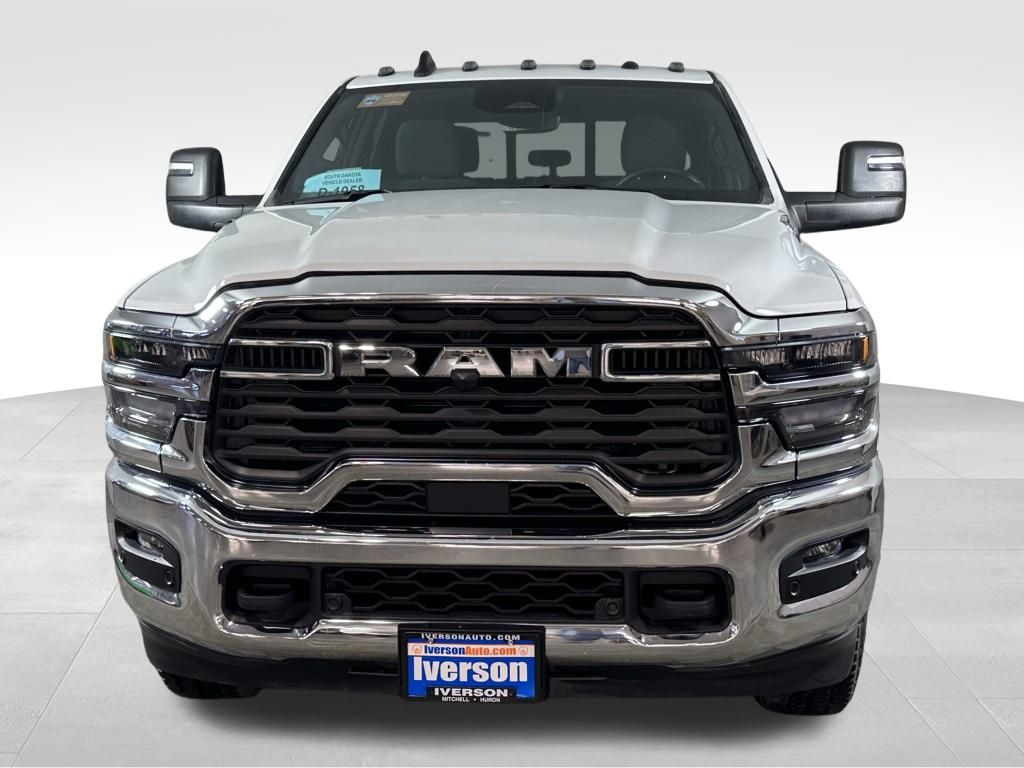 2025 Ram 2500 Tradesman photo 2