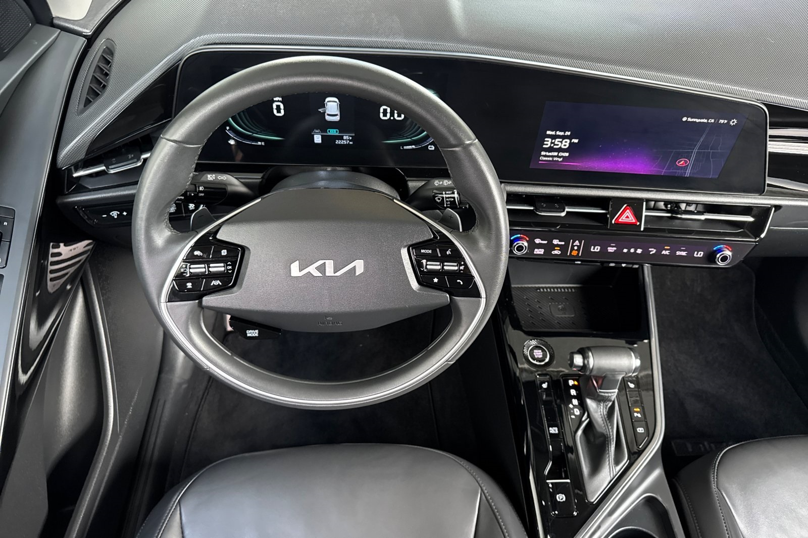2023 Kia Niro EX photo 16