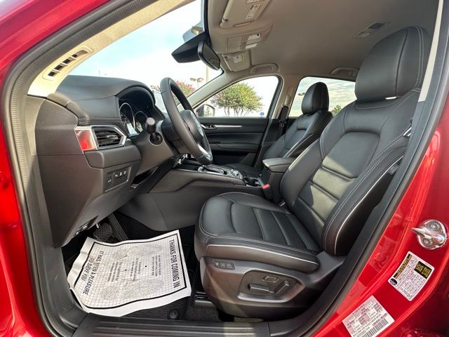 2025 Mazda CX-5 2.5 S Preferred photo 24