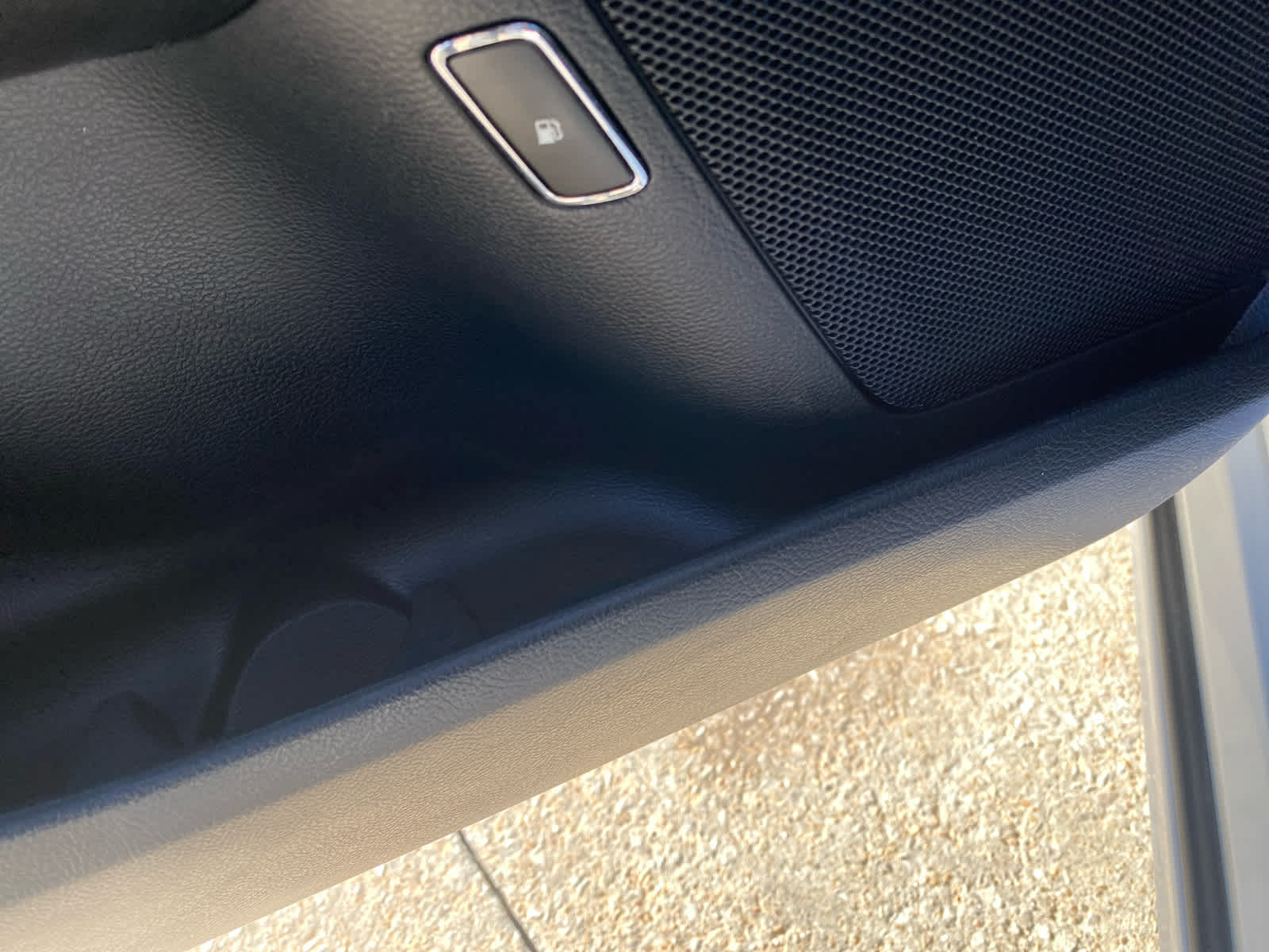 2017 Ford Fusion Hybrid SE photo 12