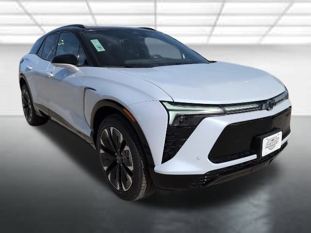2026 Chevrolet Blazer EV RS's photo