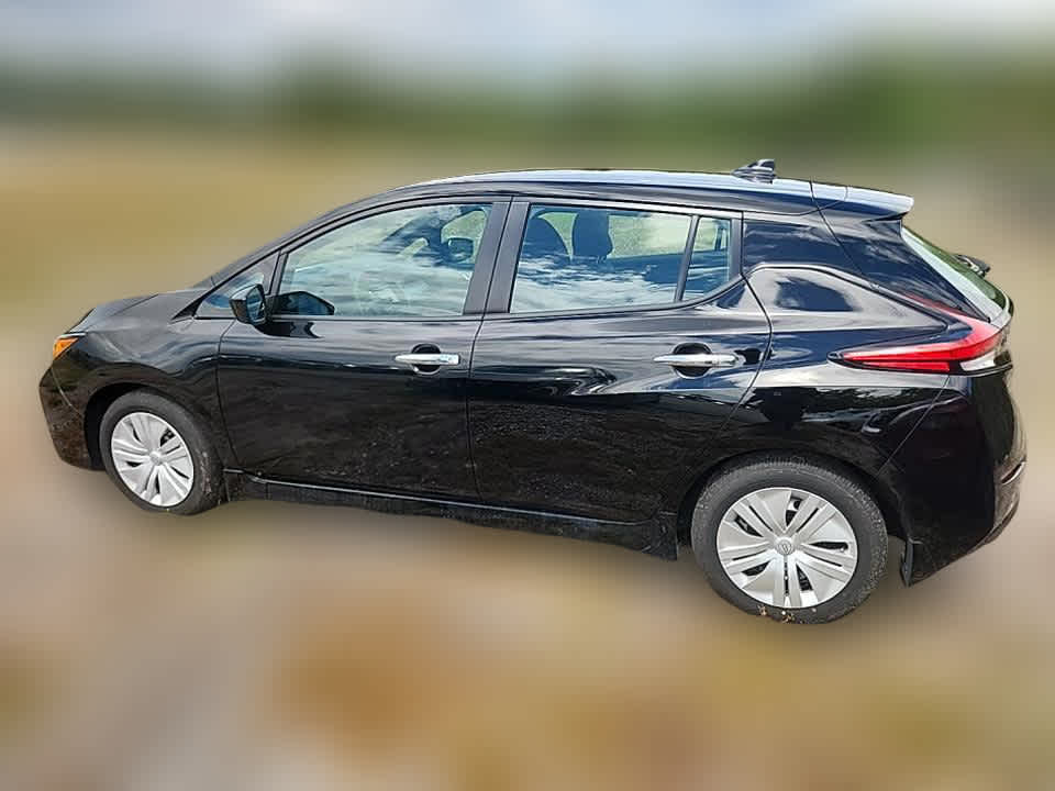 2024 Nissan Leaf S photo 4