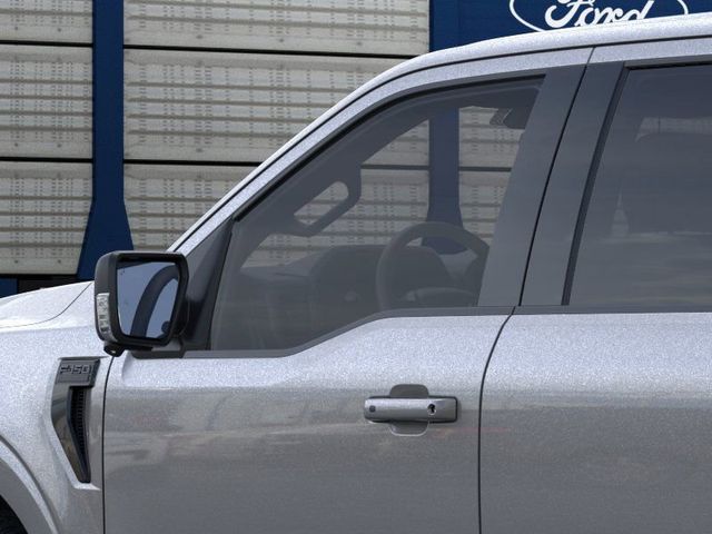 2025 Ford F-150 XLT photo 14