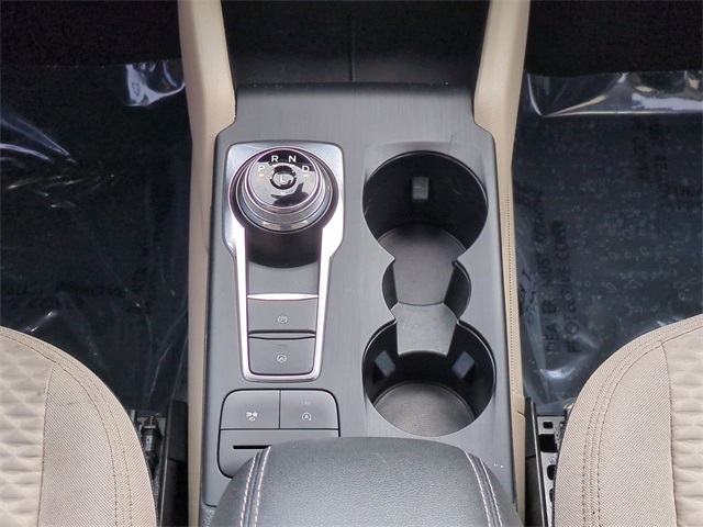 2020 Ford Escape SE photo 17