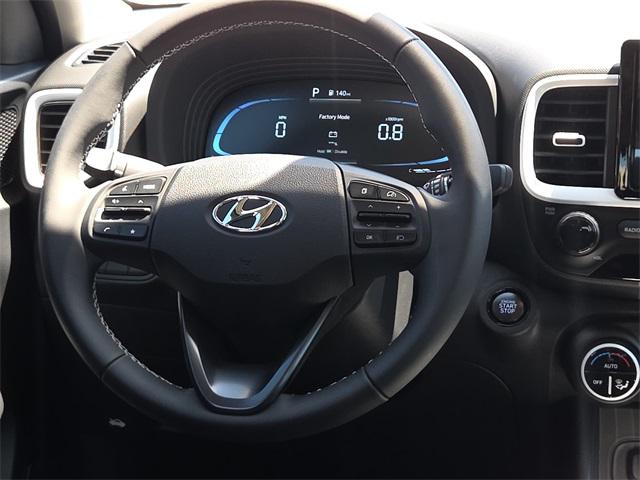 2025 Hyundai Venue SEL Limited photo 9
