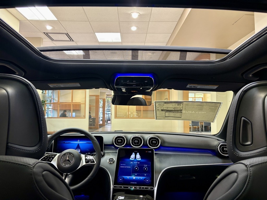 2025 Mercedes Benz C 300 photo 12