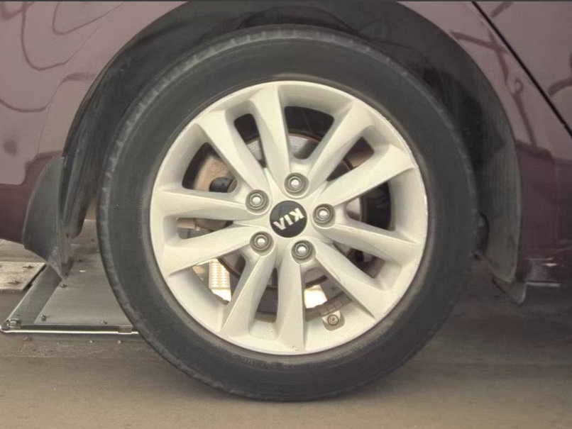 2017 Kia Forte LX photo 11