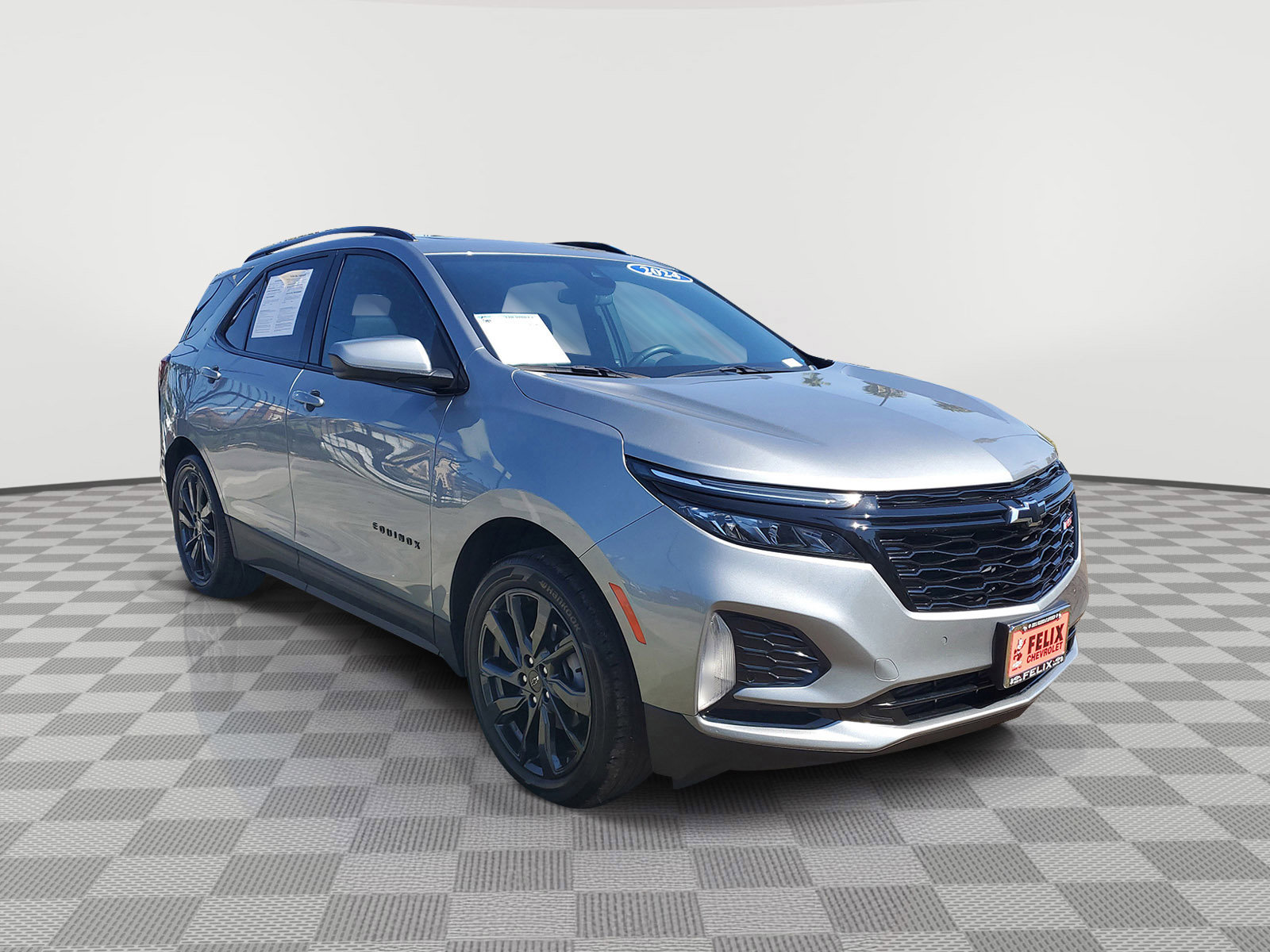 2024 Chevrolet Equinox RS photo 2