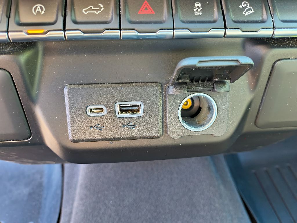 2020 Chevrolet Silverado 1500 LT photo 26