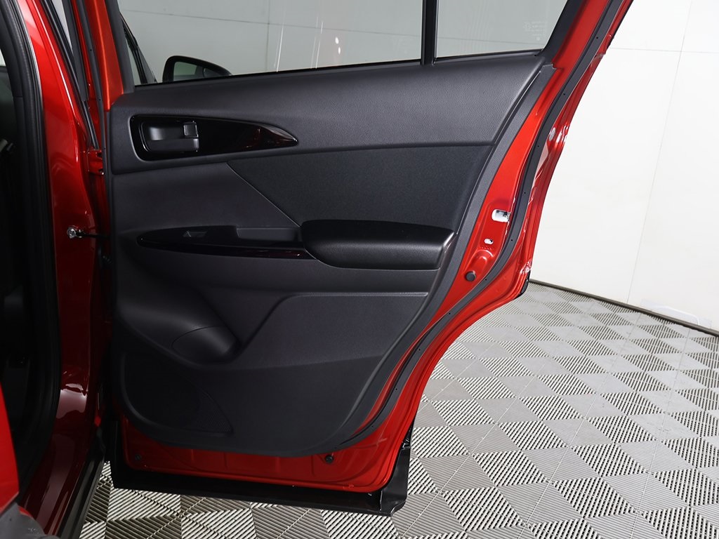 2025 Mitsubishi Eclipse Cross LE photo 30
