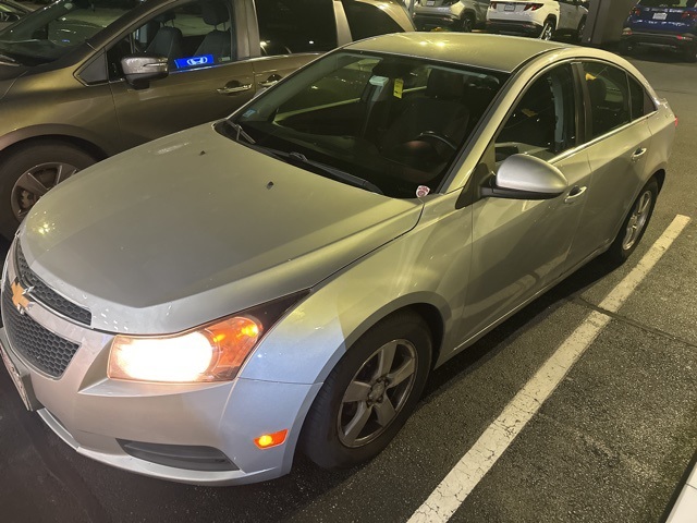 2013 Chevrolet Cruze photo 3