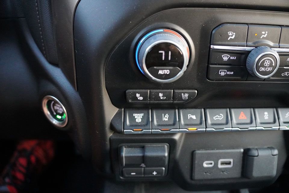 2023 Chevrolet Silverado 2500HD High Country Z71 photo 8