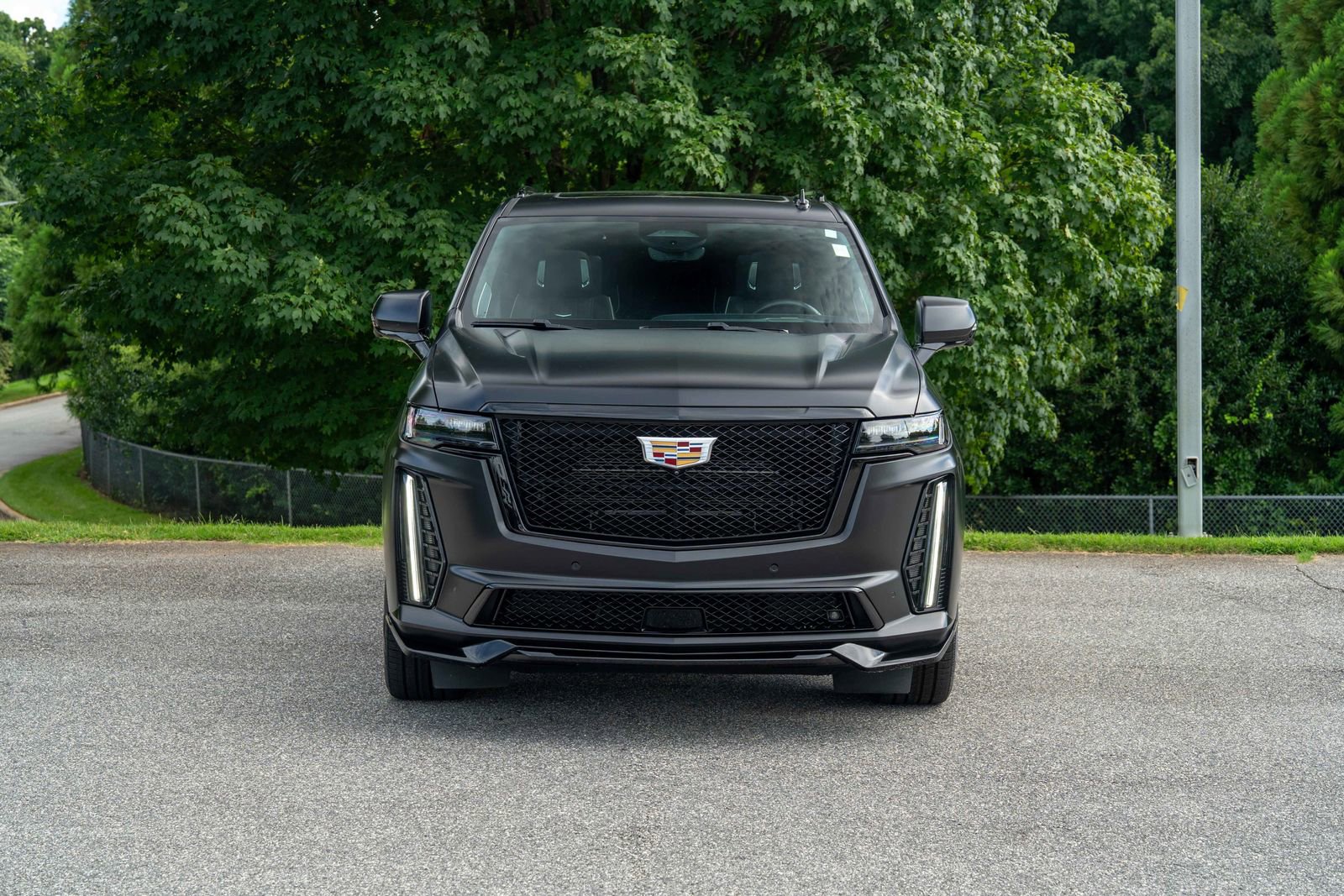 2023 Cadillac Escalade V-Series photo 4