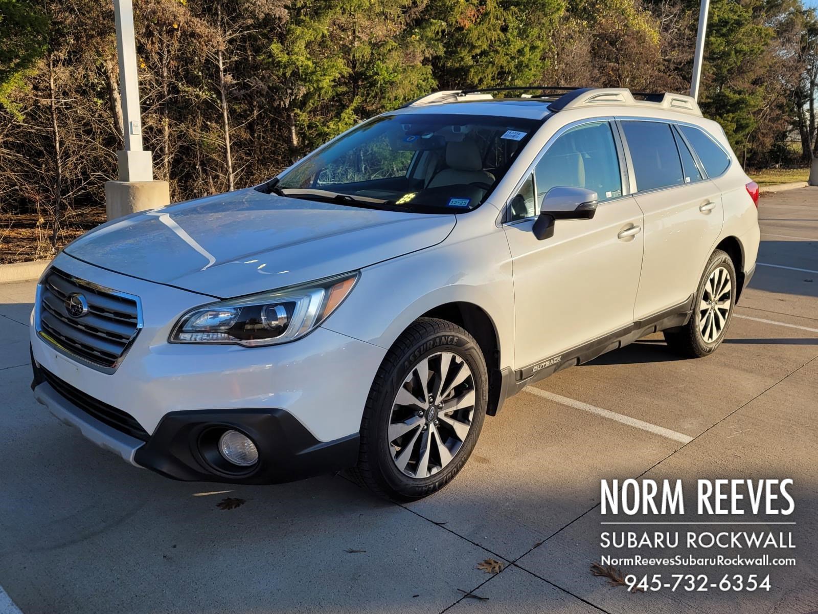 2015 Subaru Outback Limited's photo