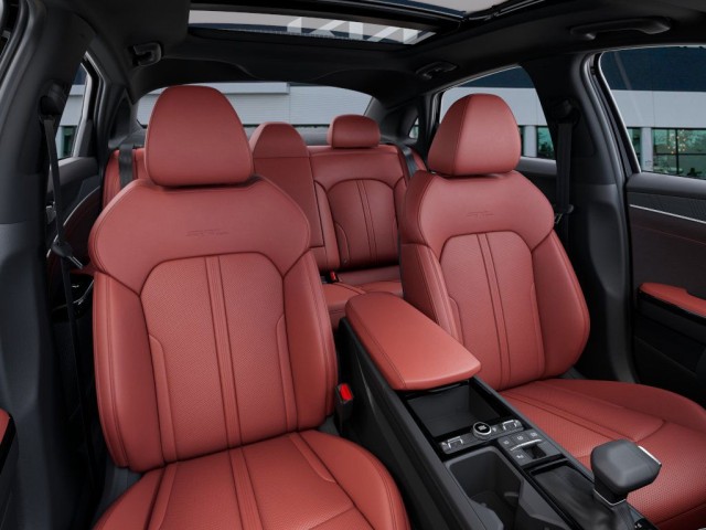 New 2025 Aurora Black Pearl Kia GT-Line image 15
