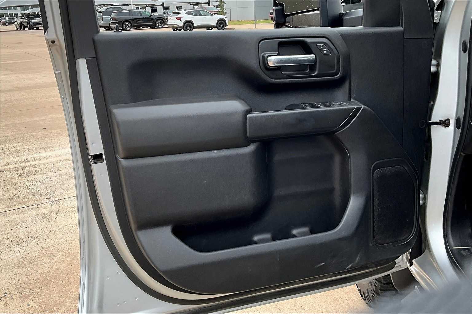 2022 Chevrolet Silverado 2500HD Custom photo 18