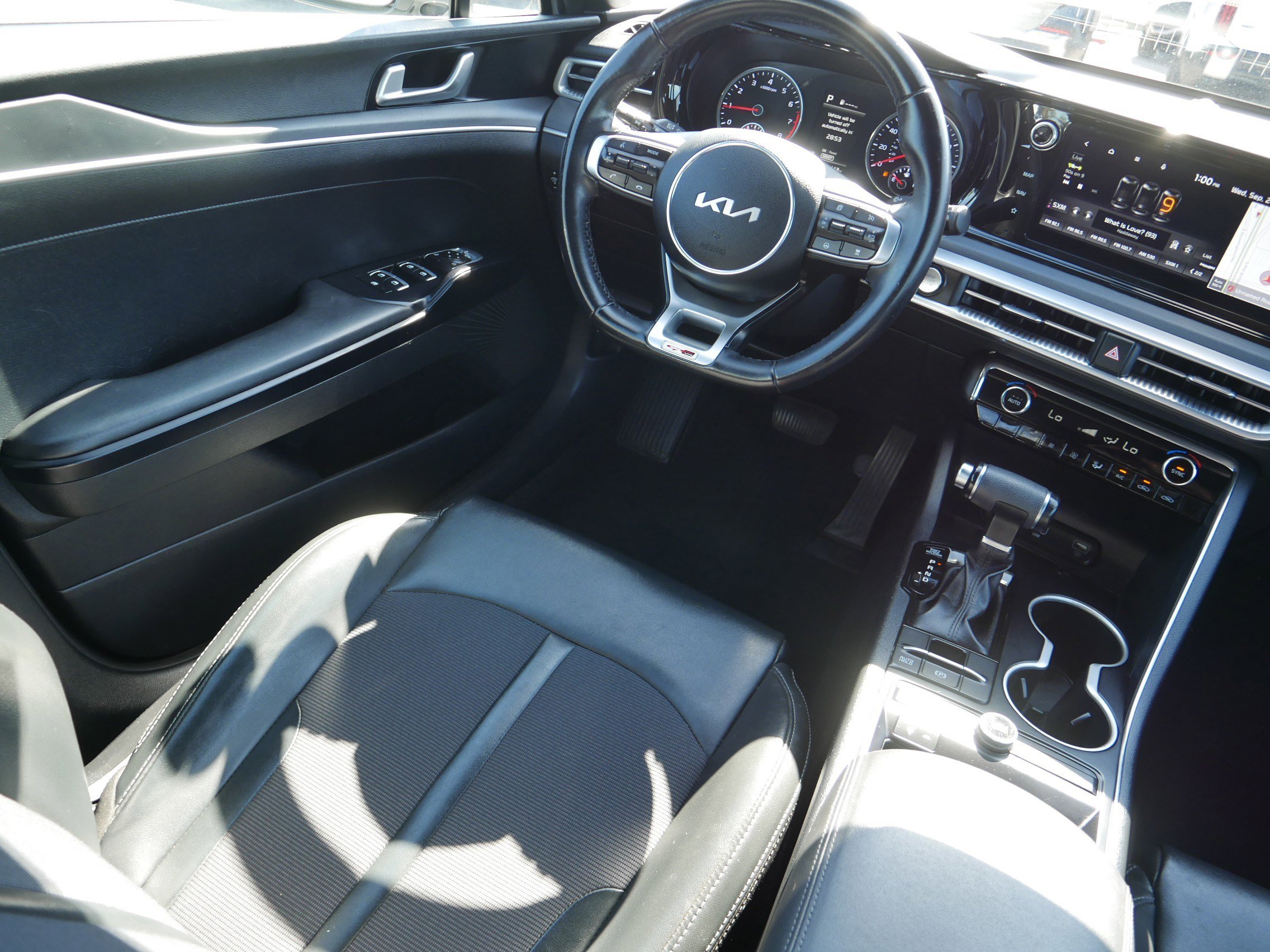 2022 Kia K5 GT-Line photo 9