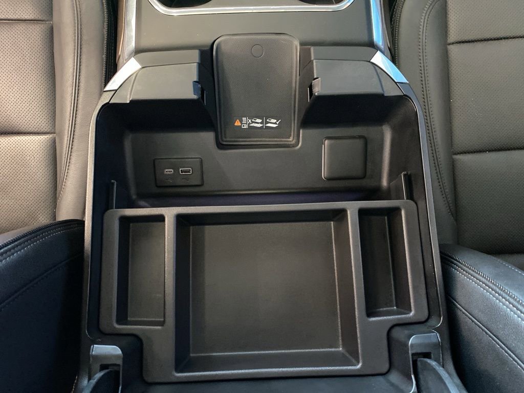 2024 Chevrolet Silverado 2500HD High Country photo 9