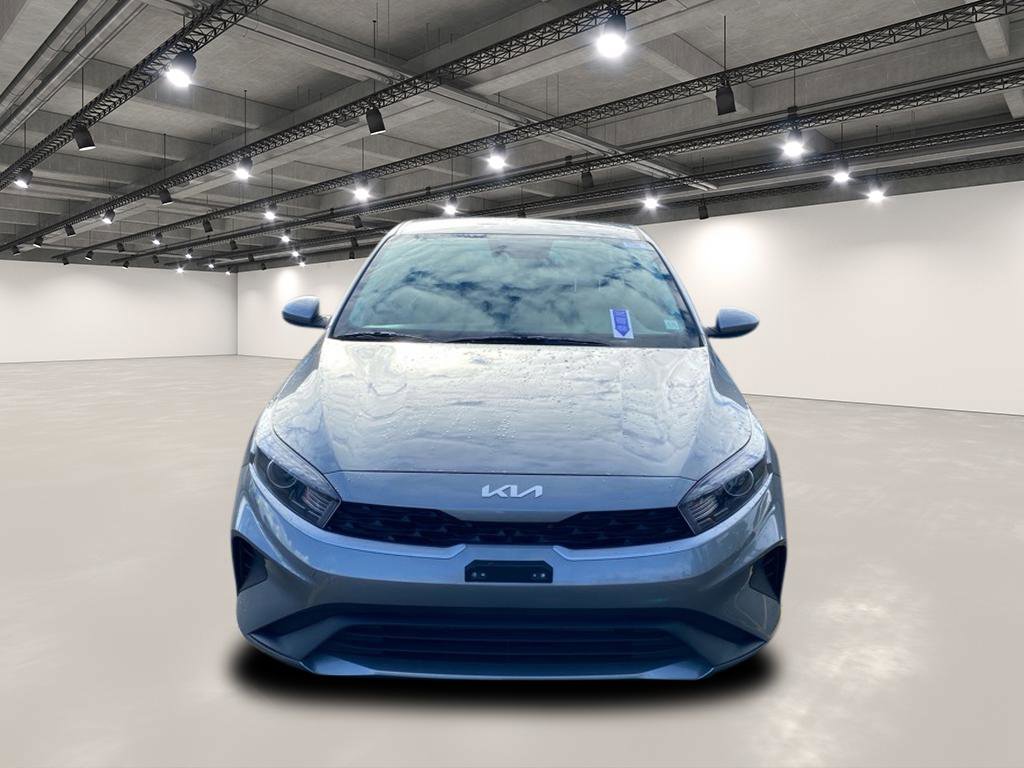 2023 Kia Forte LXS photo 2