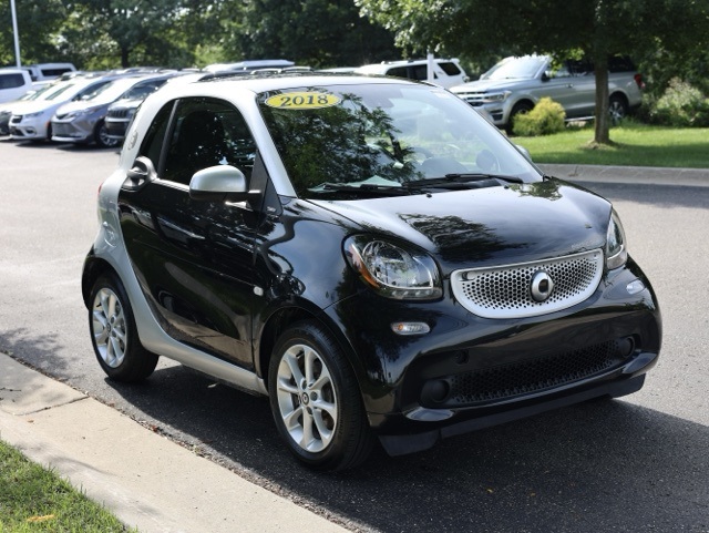Used 2018 smart fortwo pure with VIN WMEFJ9BA7JK254393 for sale in Ann Arbor, MI