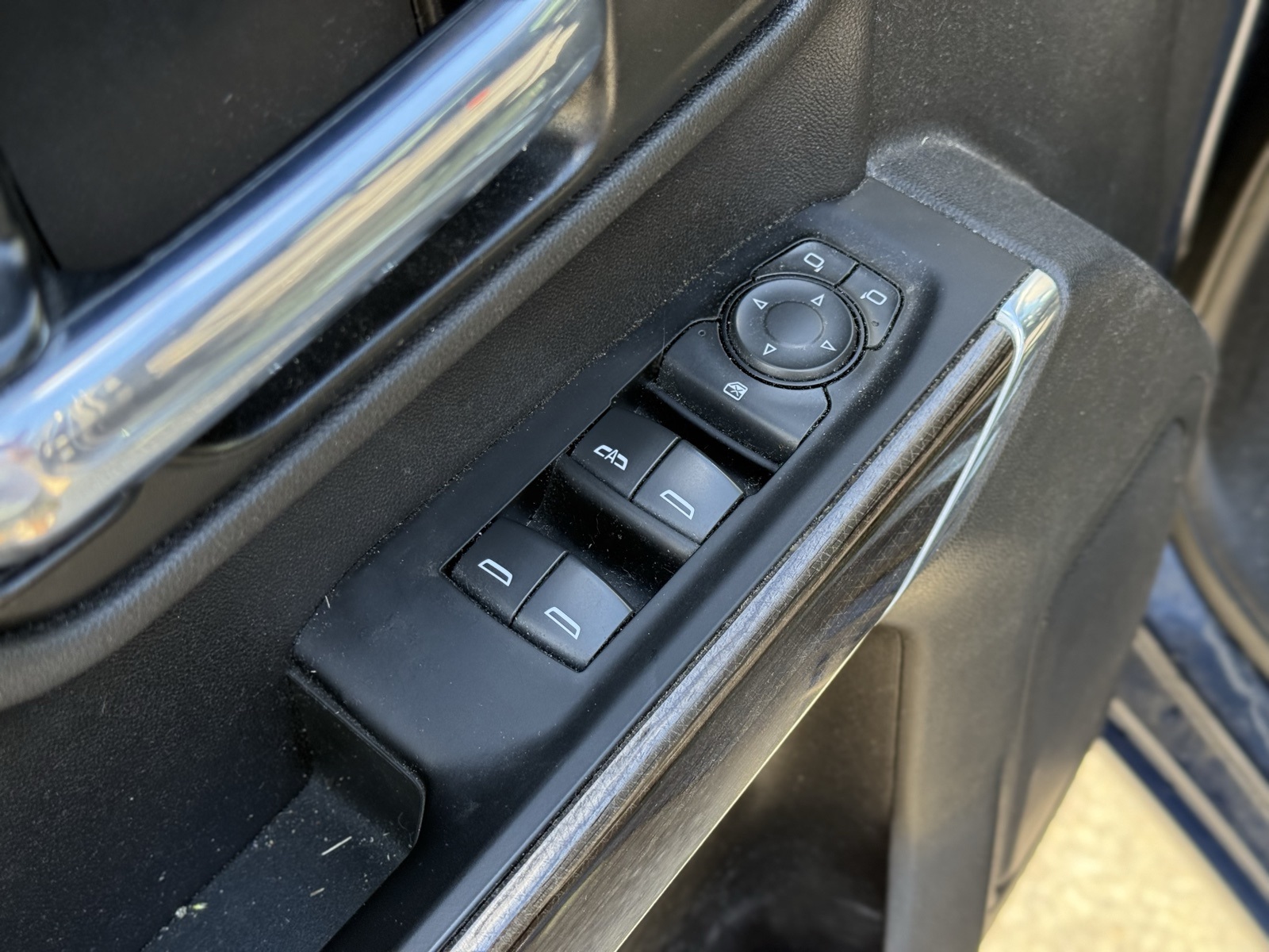 2021 Chevrolet Silverado 1500 RST photo 13