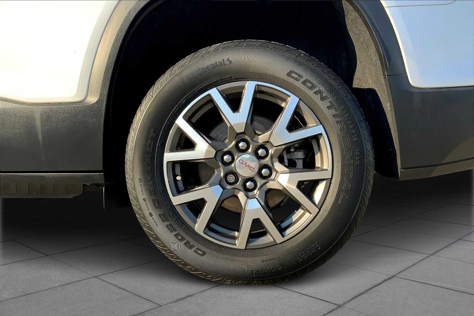 2020 Gmc Acadia SLE photo 7