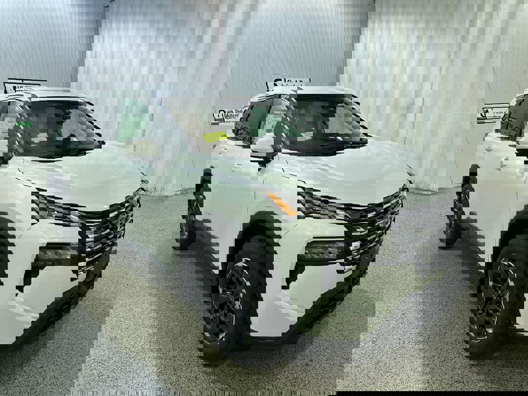 2026 Nissan Rogue SV's photo