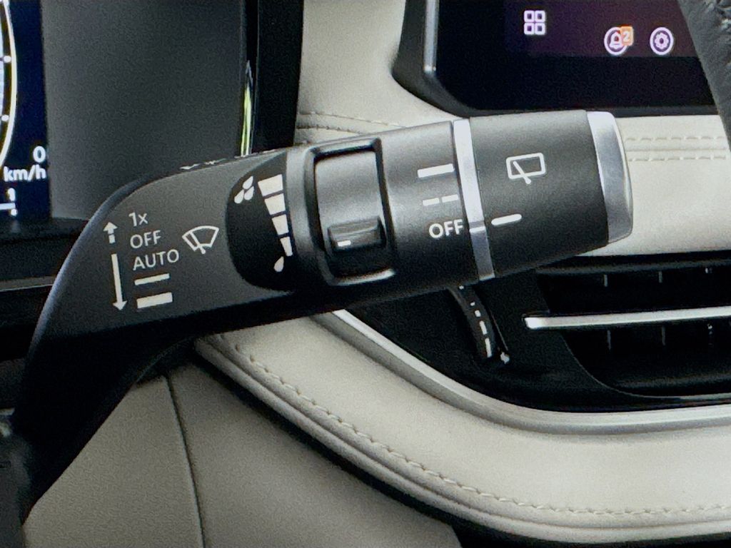 2026 Infiniti QX60 Luxe photo 13